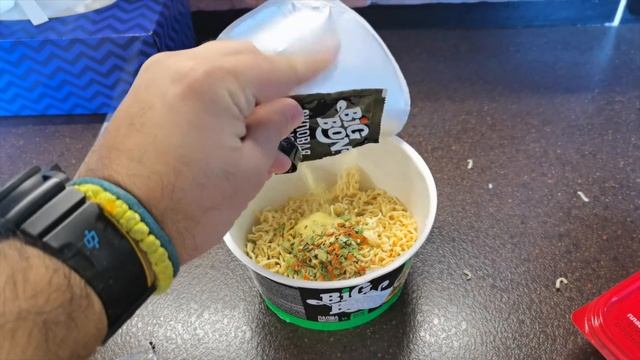 Fast and tasty salsa creamy soup (instant noodles, viola cheese) смотреть онлайн