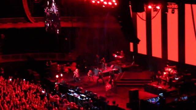 Christina Aguilera - Fighter (Movistar Arena, Santiago, Chile) HD (25/02/23) смотреть онлайн