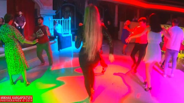 Denis Abramenkov & Marina Molchanova social dancing @ Salsateca's 12th Anniversary 05.10.2019 смотреть онлайн