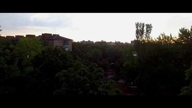 Дождливый день, звук дождя за окном. смотреть онлайн