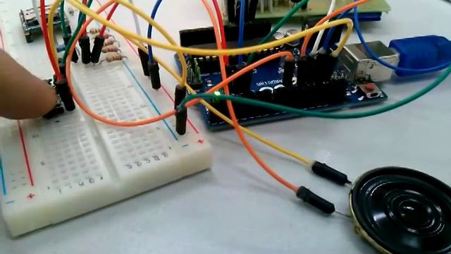 RC Arduino звук двигателя