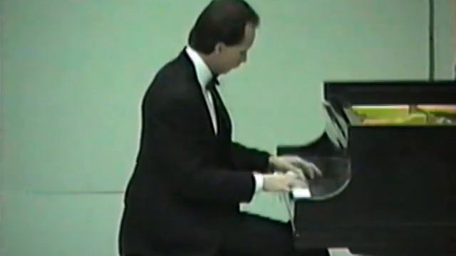 Anton Rubinstein Etude in C major performed by Phil King смотреть онлайн