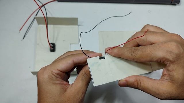Diy Mini Table Fan: Transform A Dc Motor Into A Portable Cooling Solution With These Easy Tricks смотреть онлайн