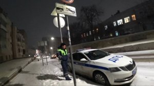 🔥Инспектора ГАИ нарушают ПДД, непонятные дорожные знаки у ФСБ на пер. Островского.🔥