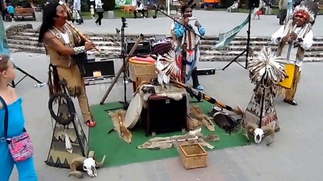 Индейцы в Трускавце ! Лето 2015 года ! Классная музыка ! Вы не поверите !