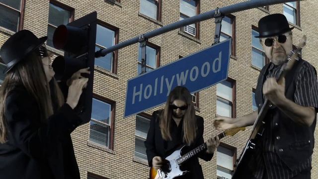 Arthur Mountaniol - SERPENT STREET (Official Music Video)