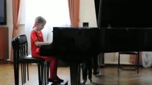 Беркович. Сонатина. 1 часть. Соль-мажор. Остахова Софья. 1 класс.