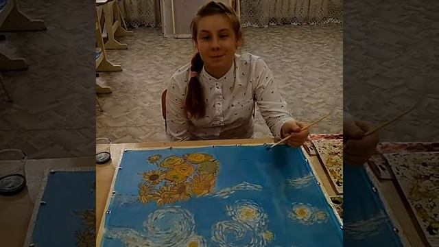 Ван Гога в свободной копии пишет Вероника Сухоручкина. Батик. смотреть онлайн