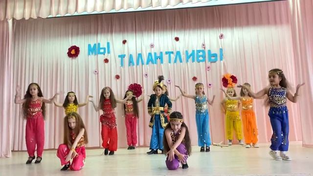 Восточный танец 1г 11гимназия Симферополь 2020 смотреть онлайн