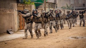 Под огнем | Русский трейлер | Фильм 2025