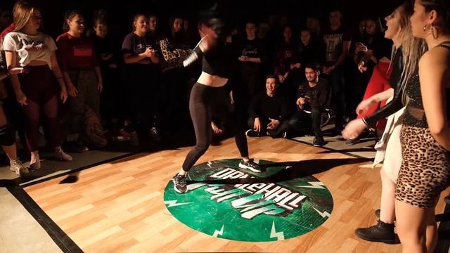 1/8 DH FEMALE | НАСТАСЬЯ VS КОЧАМБА | DANCEHALL PULL UP 2019 смотреть онлайн