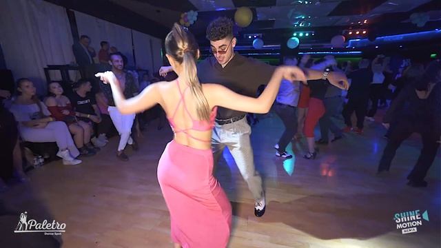 Valentin Poromanski & Elisaveta Manolova - Salsa Social Dance|Paletro & Abayomi Christmas Party Tim смотреть онлайн