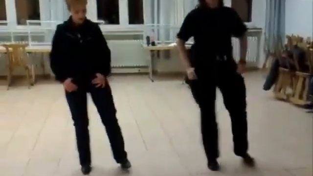 The Border Reiver Lernvideo Teach & Dance Line Dance Biene смотреть онлайн