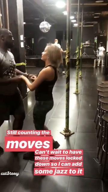 Practising more Salsa - week 3 of classes смотреть онлайн