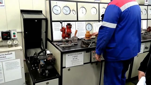 Срыв клапана экстренного торможения состава метро смотреть онлайн