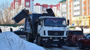 Мусоровоз МК-3554-03 на шасси МАЗ-534025 (А 907 ХВ 122). / Garbage truck MAZ.