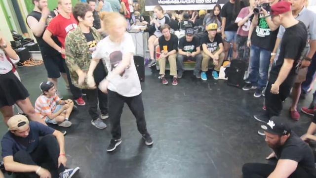 KRUMP-HOP BATTLE/ Hip-Hop Vs. Krump