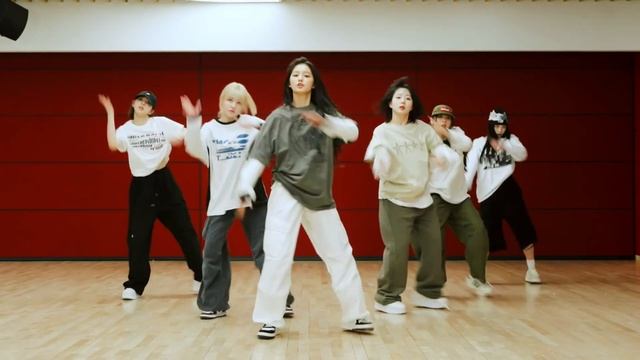 NMIXX - ‘Run For Roses’ Dance Practice Mirrored [4K] смотреть онлайн