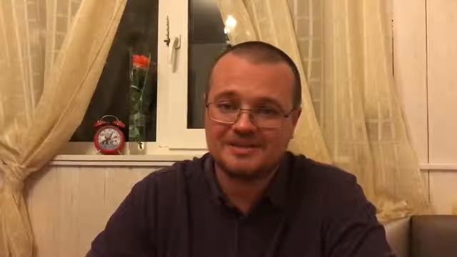 Роман Масленников поздравляет с 8 марта!