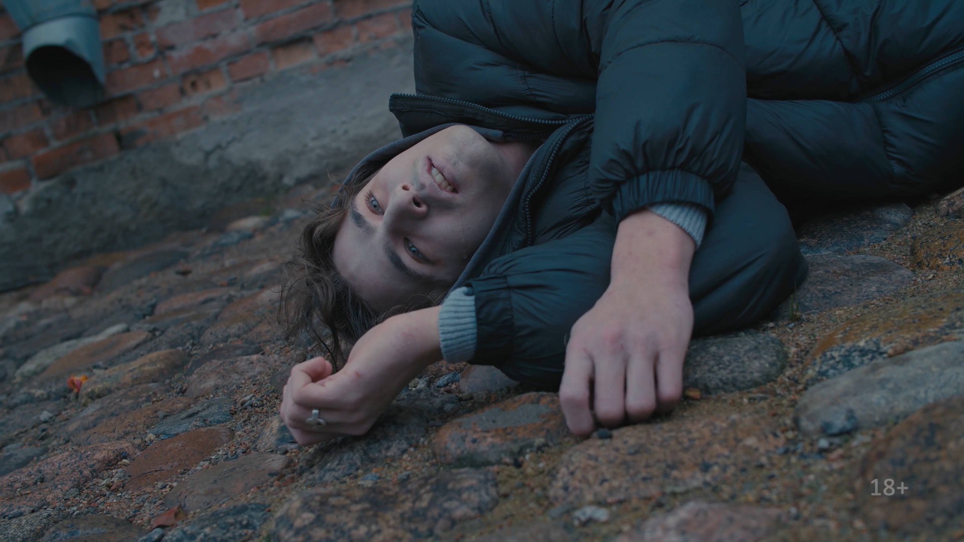 Опасность ближе,чем кажется смотреть онлайн