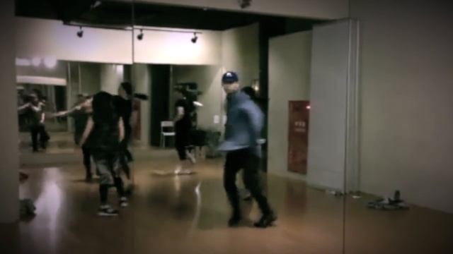 Disco Xuan Waacking Justin Bieber - What Do You Mean смотреть онлайн