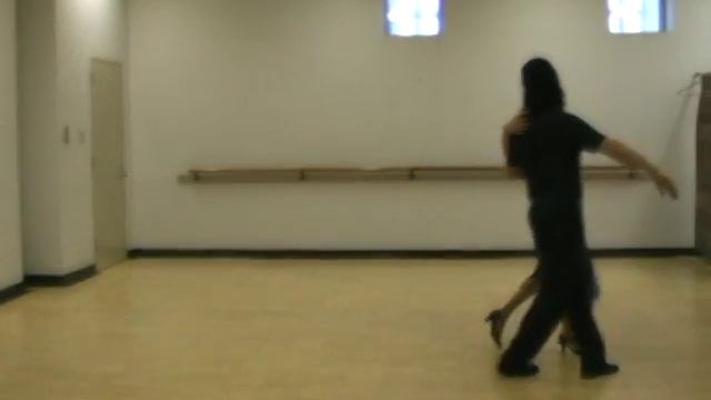 UN Ballroom Dance Club Rhumba Routine смотреть онлайн