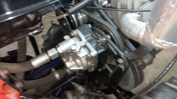 Небольшой обзор минитрактора