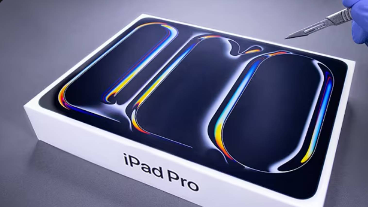 iPad Pro M4 2024 Распаковка и обзор (тест камеры) смотреть онлайн