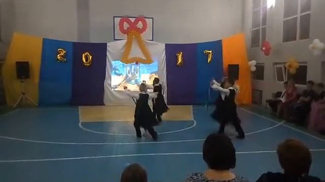 Танец "Школа". Концерт на выпускном смотреть онлайн