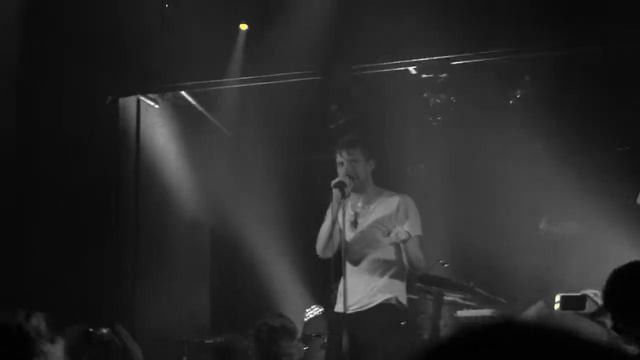 KAISER CHIEFS - Ruby, Crowd gets down - Live @ Flèche d’Or, Paris - April, 22nd 2014 смотреть онлайн