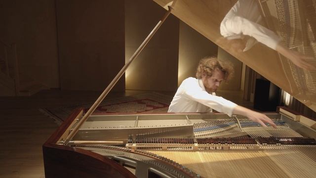 Crumb, Makrokosmos I. n7 - Music of Shadows (for Aeolian Harp) - Johann Vacher смотреть онлайн