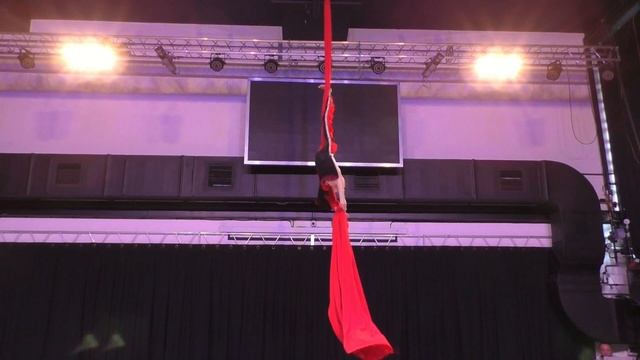 София Устимова. Catwalk Dance Fest IX[pole dance, aerial] 27.10.18. смотреть онлайн