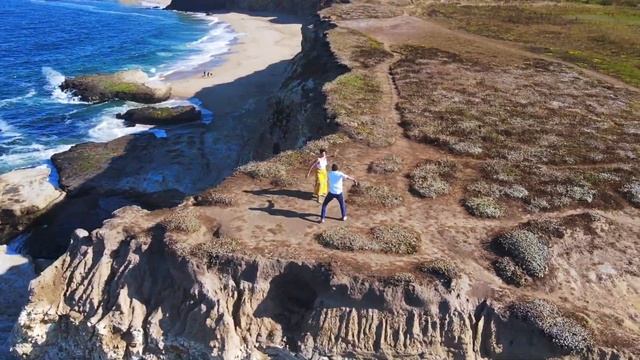 Amazing Salsa Dance on a Cliff! смотреть онлайн