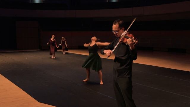Ми є (We Do Exist) by Yuri Shevchenko | Edmonton Symphony Orchestra and Ukrainian Shumka Dancers смотреть онлайн