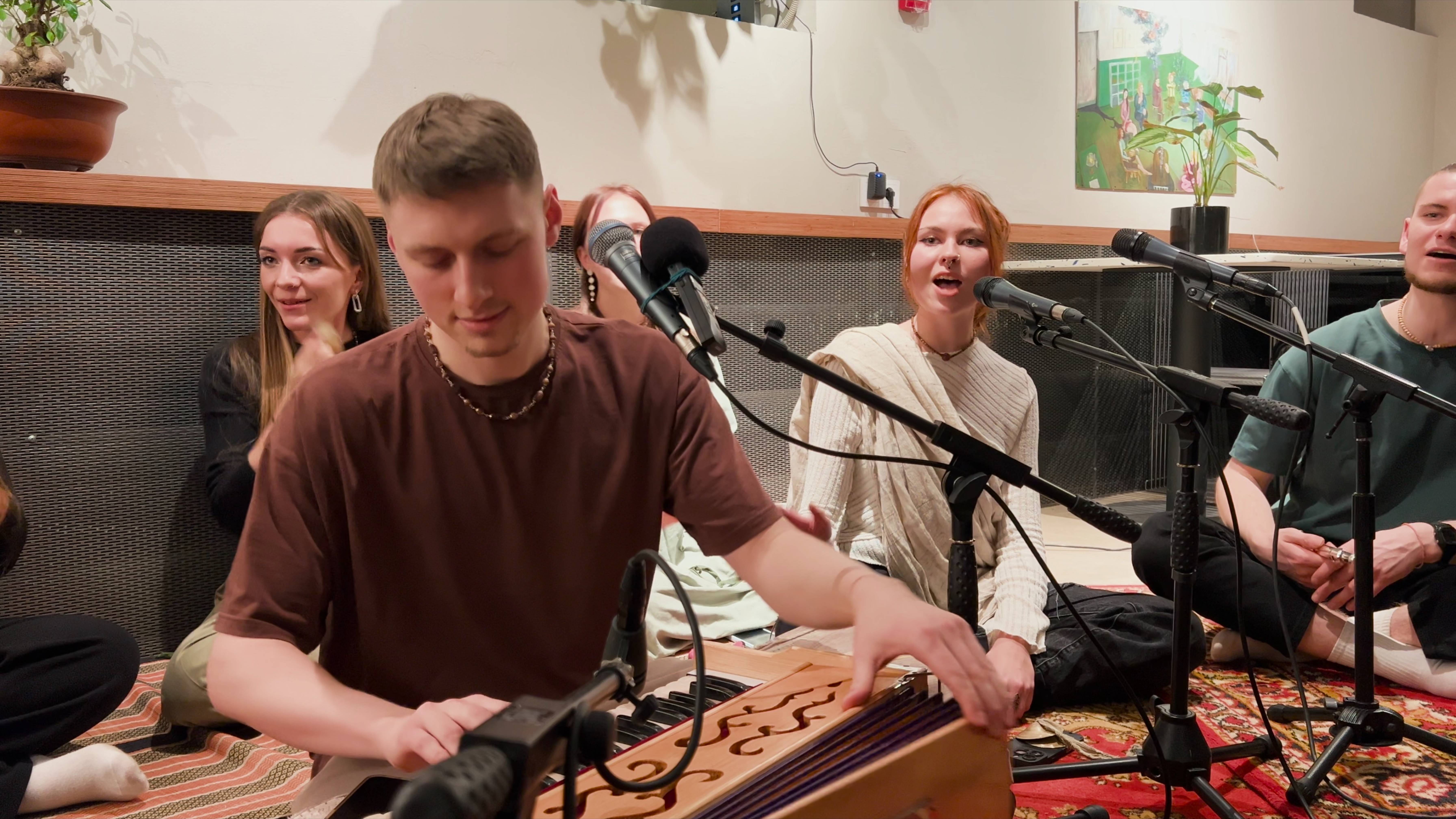 Киртан - Шьямасундар  Moscow Mellows  BestKirtan 22.01.25