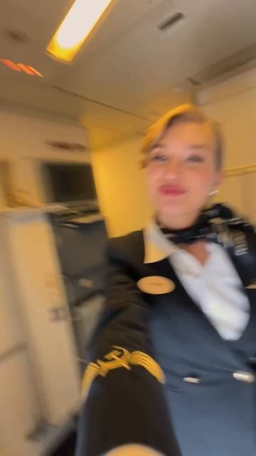 Доброе утро, Авиакомпания Аэрофлот приветствует Вас! ✈️ Ждем вас на рейс! смотреть онлайн