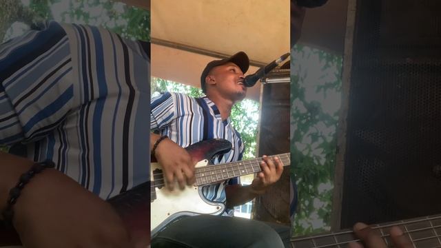 The bassist took this groove to another level🔥🔥🎧🎸 смотреть онлайн