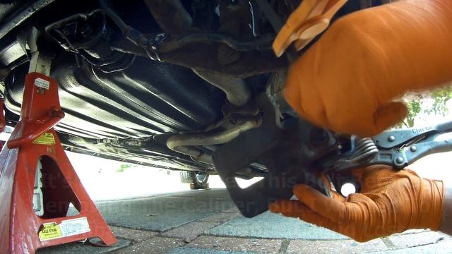 MG ZS 180 - Handbrake Repair/Rear Brake Caliper Replacement смотреть онлайн
