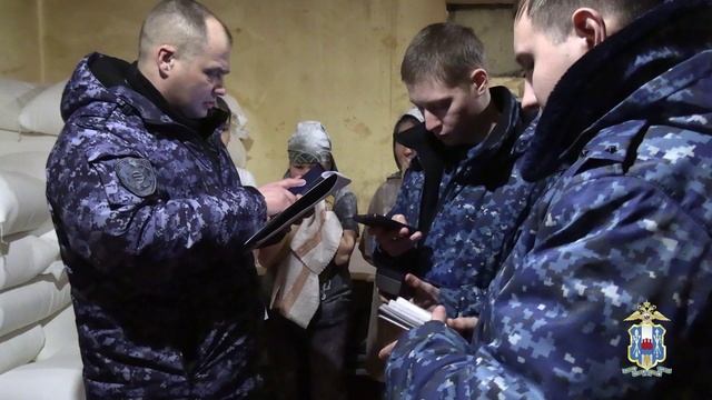 В Ростове-на-Дону полицейские провели рейд по выявлению нарушений миграционного законодательства смотреть онлайн