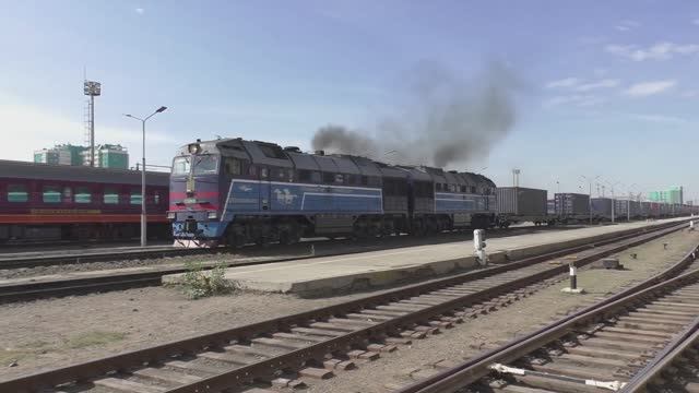 Грузовые поезда в Монголии | Монгольская железная дорога | ЖД-Вокзал Улан-Батор