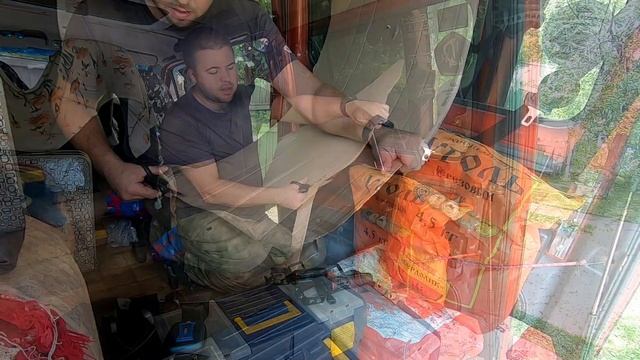 34. Техничка. Закрываем задние окна Соболь cummins 2.8 и не много про крышу. смотреть онлайн
