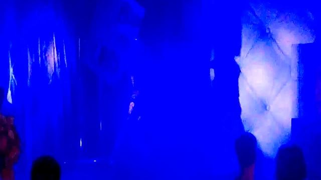 Песочноее шоу Днепропетровск - Портрет Золотой пылью смотреть онлайн