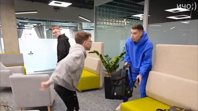 мем а4 смотреть онлайн