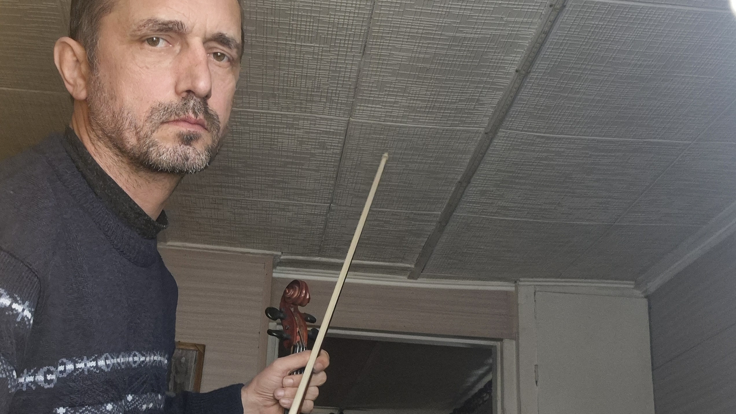 Использую "блатные" подходы гармошки и гитары применительно к королеве))) смотреть онлайн