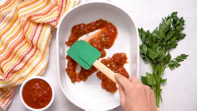 EASY BAKED SALSA CHICKEN