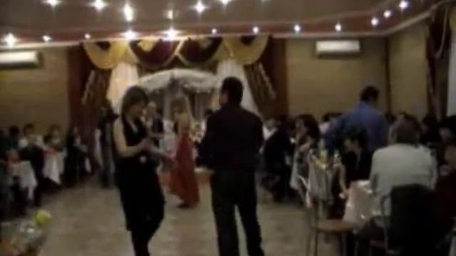 Танцуют все-2.avi смотреть онлайн