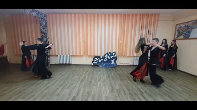 Tango  Ariana Grande   7 rings.