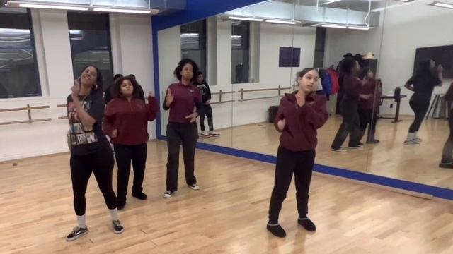 Dancehall Pon de River Pon de bank Elephant man Dance смотреть онлайн