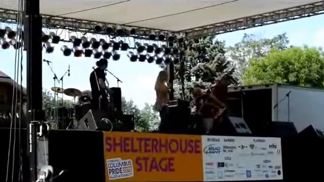 The Pink Flamingos - Cherry Bomb and The Boulevard (Live) at Columbus Pride Festival 2012 смотреть онлайн