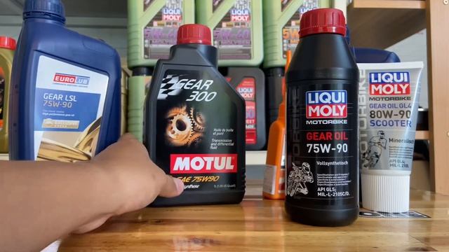 Xe tay Ga sử dụng Nhớt Láp nào tốt? Nên xài Nhớt Láp Bán Tổng hay Nhớt Láp Tổng Hợp? смотреть онлайн